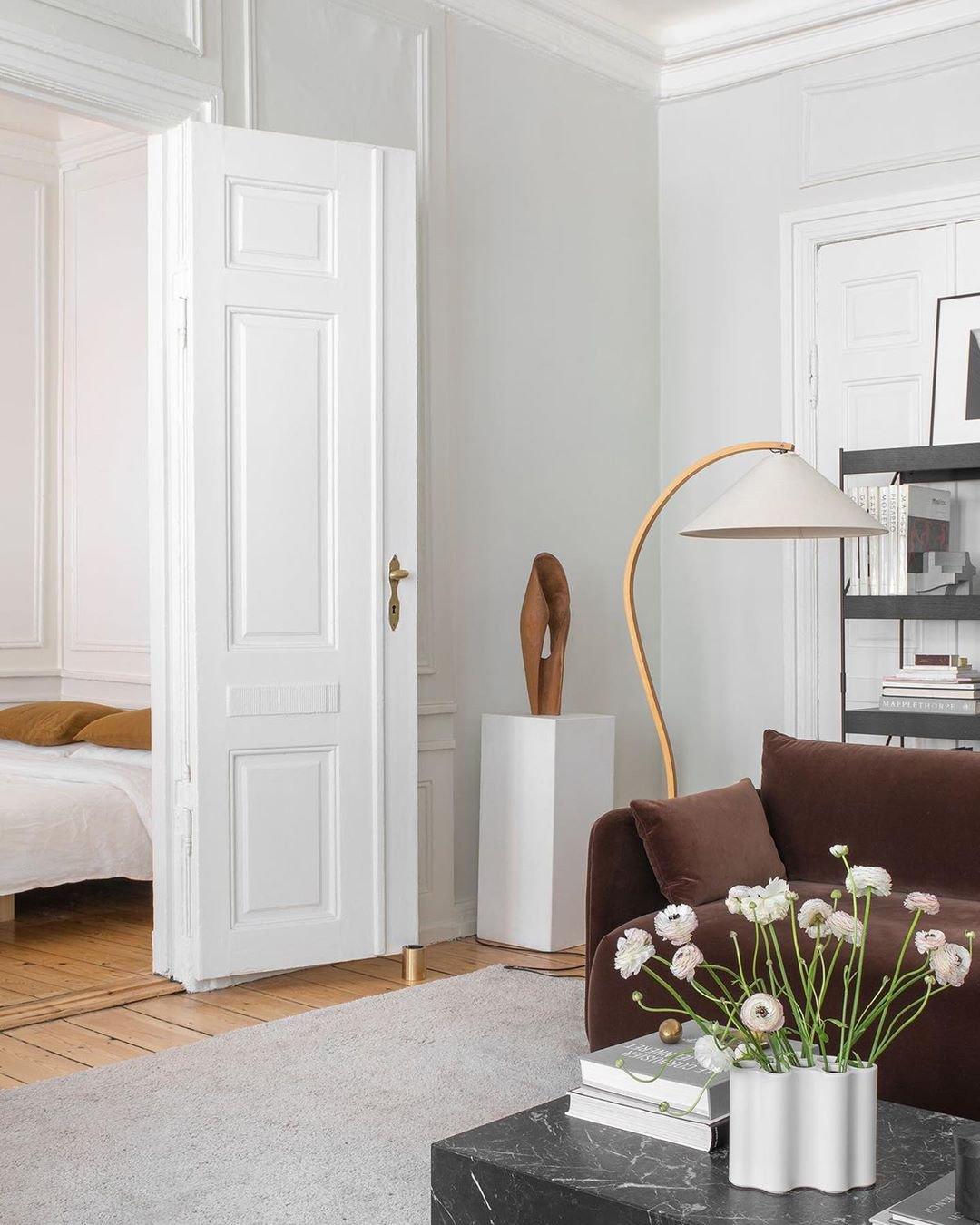 Caprani Vloerlamp – Scandinavisch Design Staande Lamp met Beukenhout & Linnen Kap | Iconische Retro Stijl uit de Jaren ’70