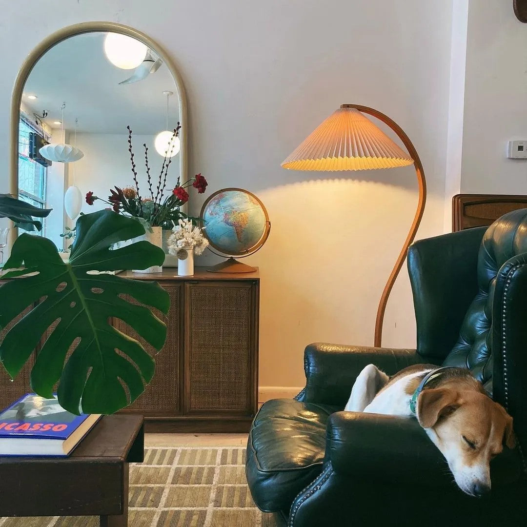 Caprani Vloerlamp – Scandinavisch Design Staande Lamp met Beukenhout & Linnen Kap | Iconische Retro Stijl uit de Jaren ’70