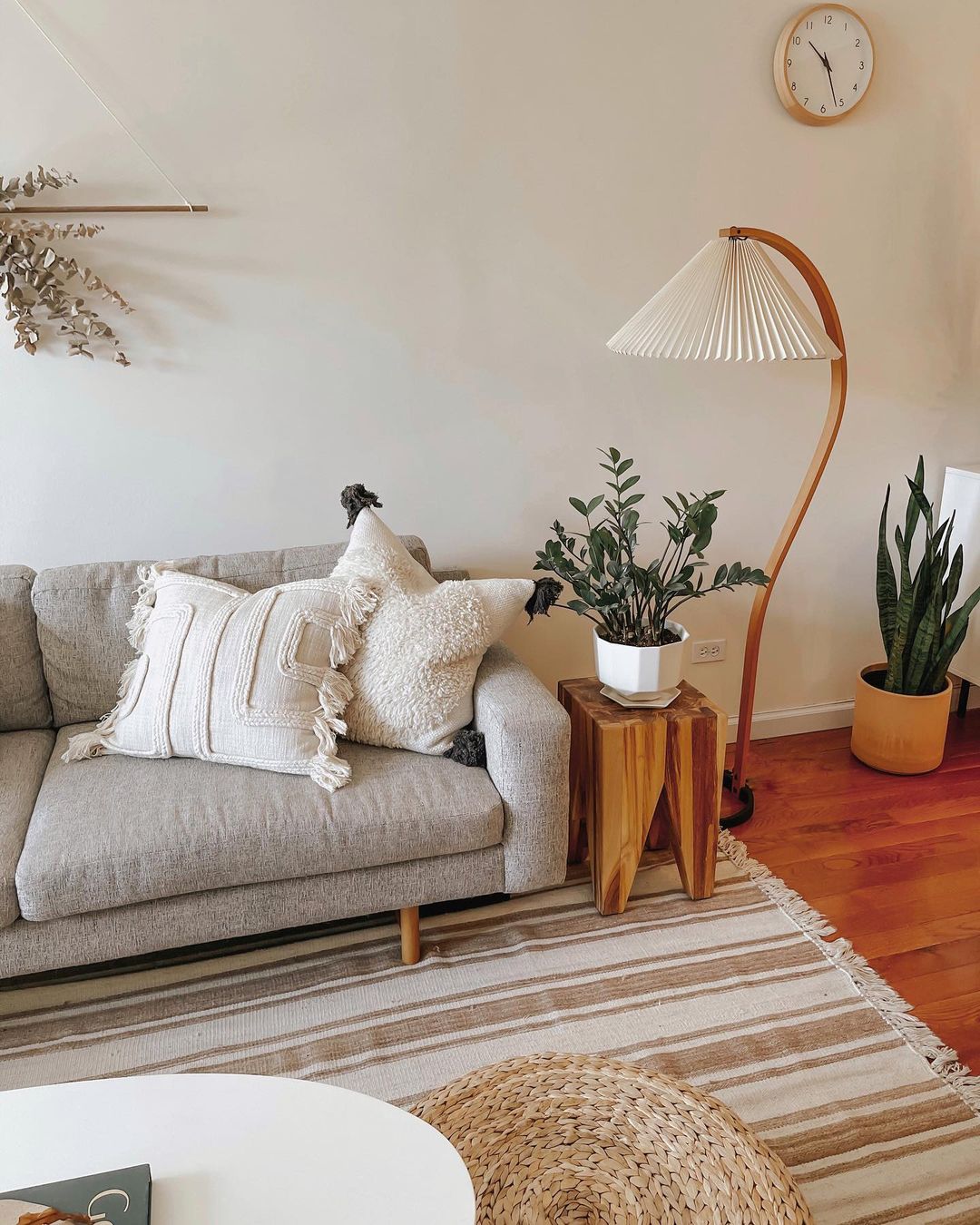 Caprani Vloerlamp – Scandinavisch Design Staande Lamp met Beukenhout & Linnen Kap | Iconische Retro Stijl uit de Jaren ’70