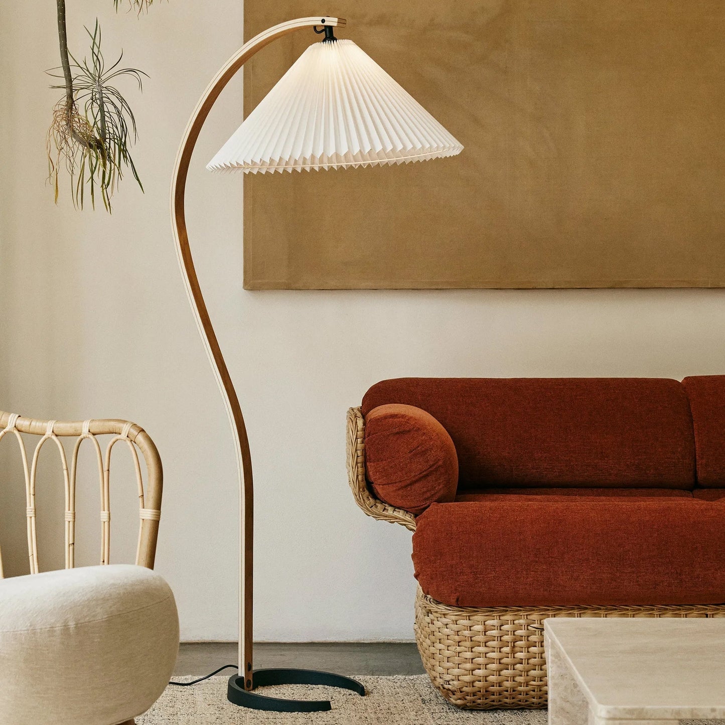 Caprani Vloerlamp – Scandinavisch Design Staande Lamp met Beukenhout & Linnen Kap | Iconische Retro Stijl uit de Jaren ’70