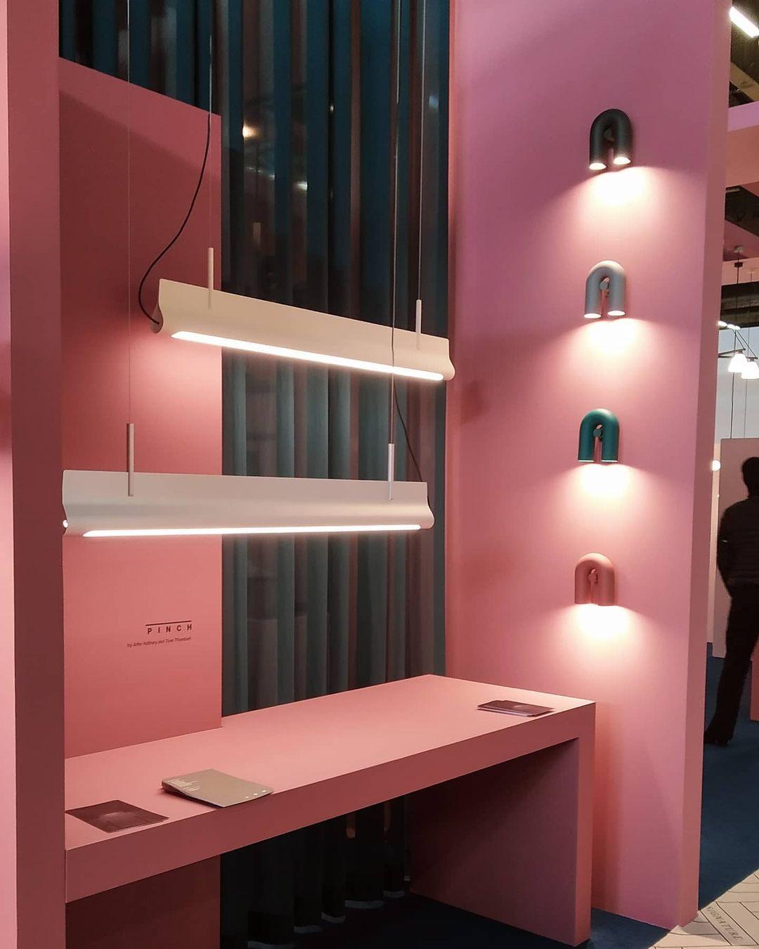 Cirkus LED Lamp – Speels & Modulair Design | U-Vormige Verlichting met Aanpasbare Richting