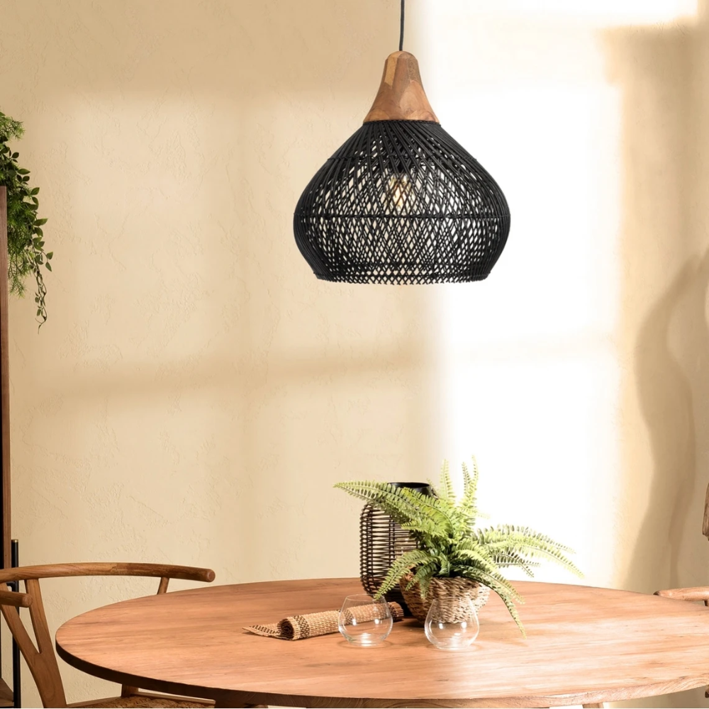 Boho rotan hanglamp – handgemaakt design van natuurlijke materialen met warme sfeerverlichting