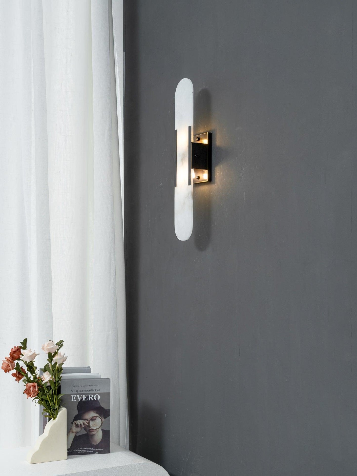 Melange Alabaster Wandlamp – Luxe Design met Messing Accenten | Handgemaakt & Tijdloos Modern