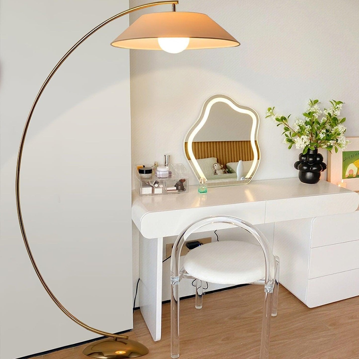 Design Vloerlamp – Luxe Staande Lamp met Stalen Basis & Stoffen Kap | Tijdloos, Elegant & Sfeervol