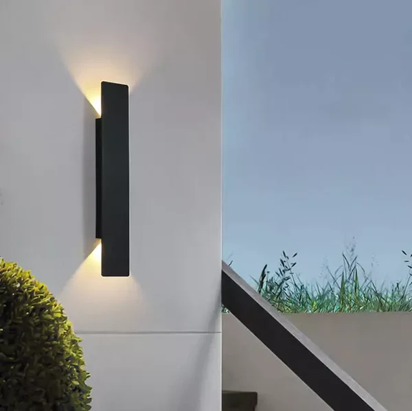 Moderne LED Buitenlamp Aluminium – Waterdichte Wandlamp met Strakke Strepen | Duurzaam, Energiezuinig & Stijlvolle Tuinverlichting