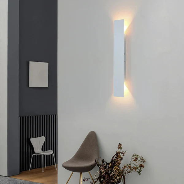 Moderne LED Buitenlamp Aluminium – Waterdichte Wandlamp met Strakke Strepen | Duurzaam, Energiezuinig & Stijlvolle Tuinverlichting