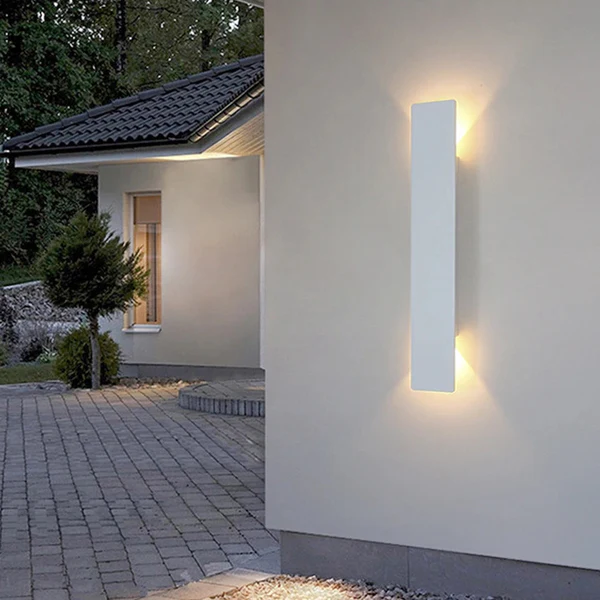 Moderne LED Buitenlamp Aluminium – Waterdichte Wandlamp met Strakke Strepen | Duurzaam, Energiezuinig & Stijlvolle Tuinverlichting