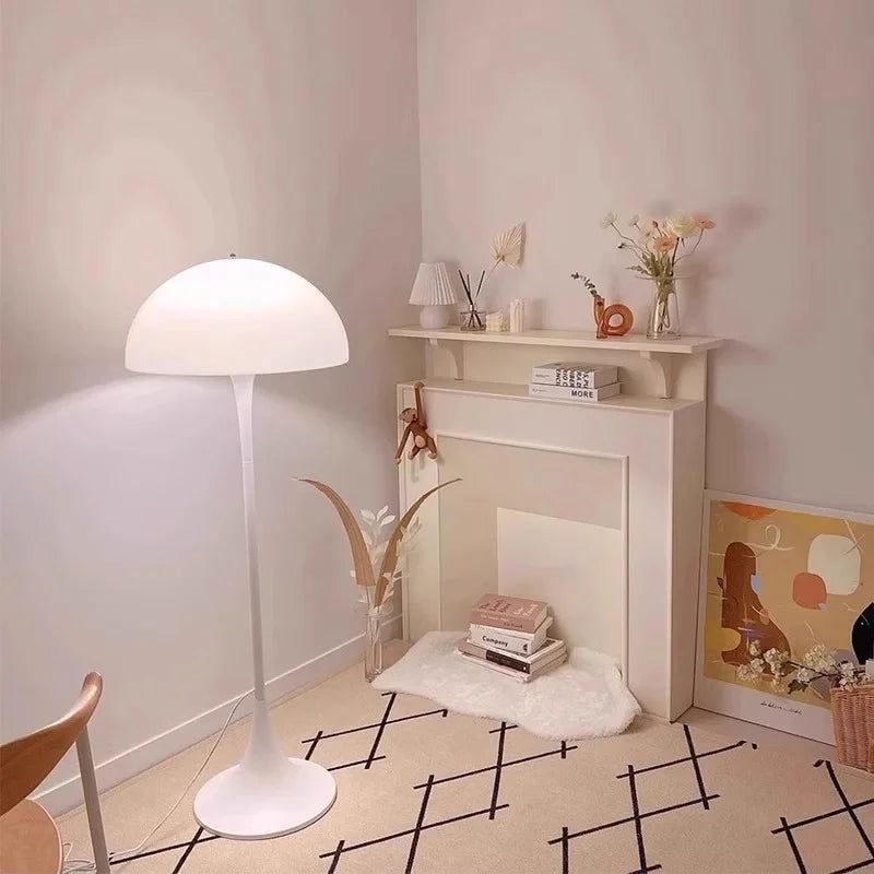 Nordic Danish Mushroom Vloerlamp – Scandinavisch Design Staande Lamp | Iconisch & Sfeervol met LED Verlichting
