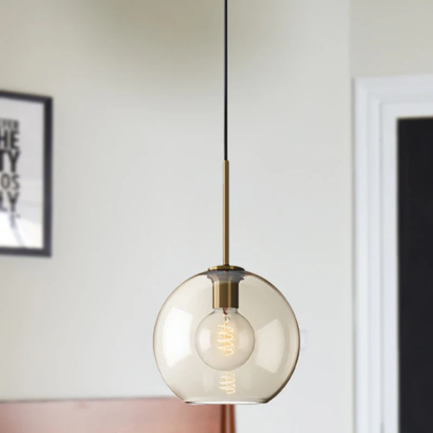 La Veille glazen hanglamp – handgeblazen designlamp met gouden accenten en sfeervolle gloed