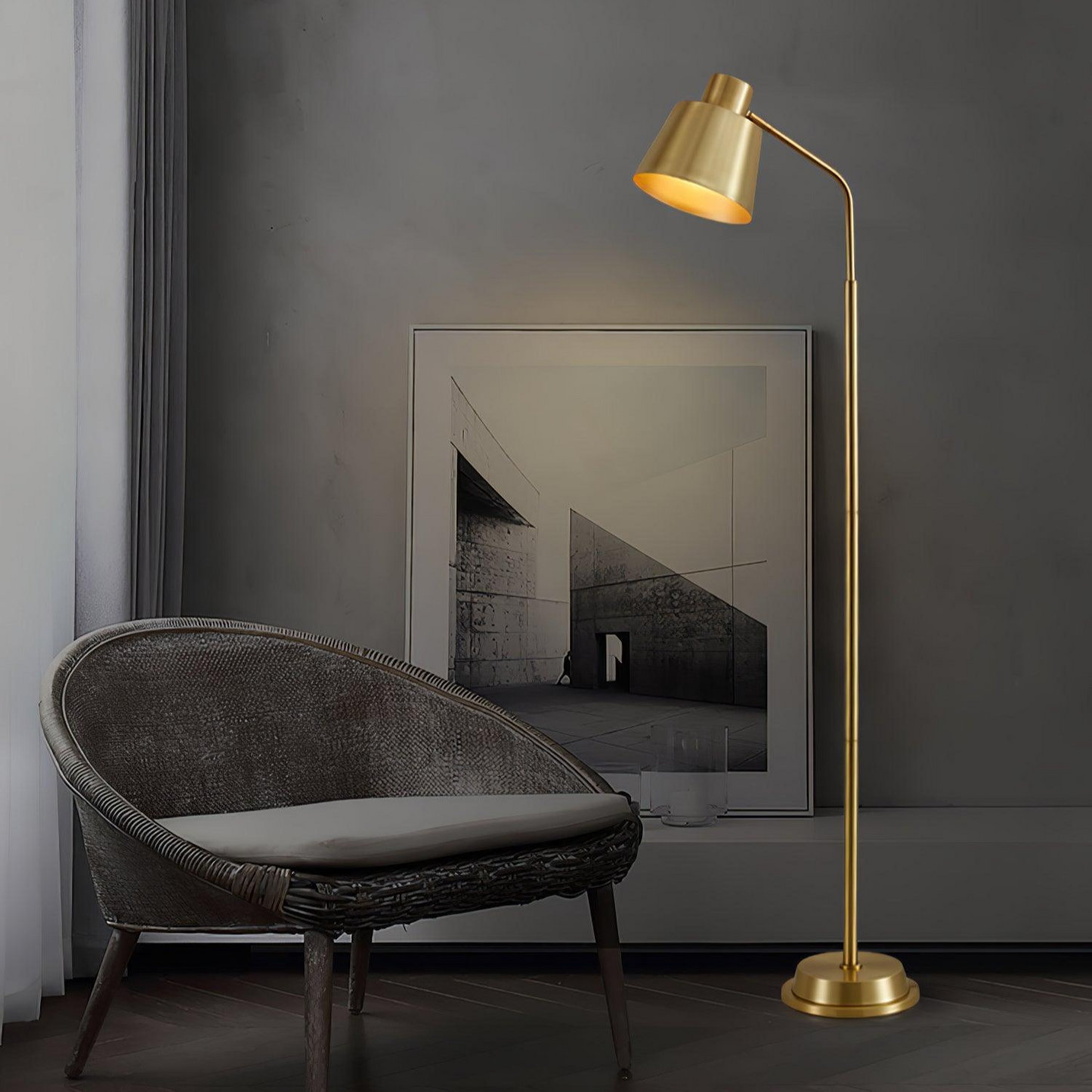 Zeid Vloerlamp Messing – Luxe Design Staande Lamp met Minimalistische Vormgeving | Modern & Artistiek Statement Piece