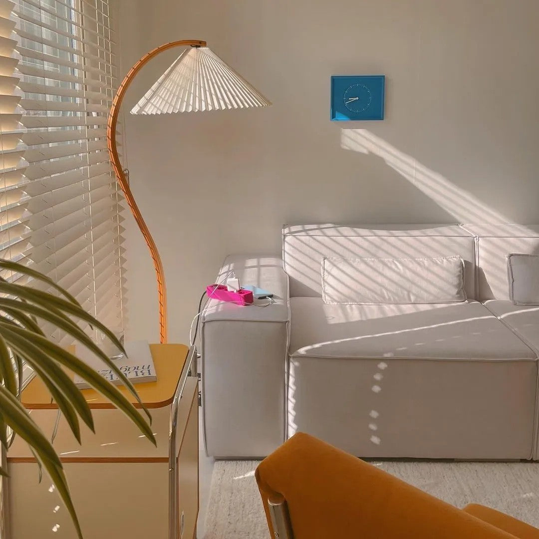 Caprani Vloerlamp – Scandinavisch Design Staande Lamp met Beukenhout & Linnen Kap | Iconische Retro Stijl uit de Jaren ’70