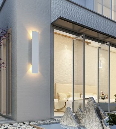 Moderne LED Buitenlamp Aluminium – Waterdichte Wandlamp met Strakke Strepen | Duurzaam, Energiezuinig & Stijlvolle Tuinverlichting