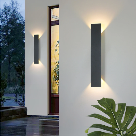 Moderne LED Buitenlamp Aluminium – Waterdichte Wandlamp met Strakke Strepen | Duurzaam, Energiezuinig & Stijlvolle Tuinverlichting