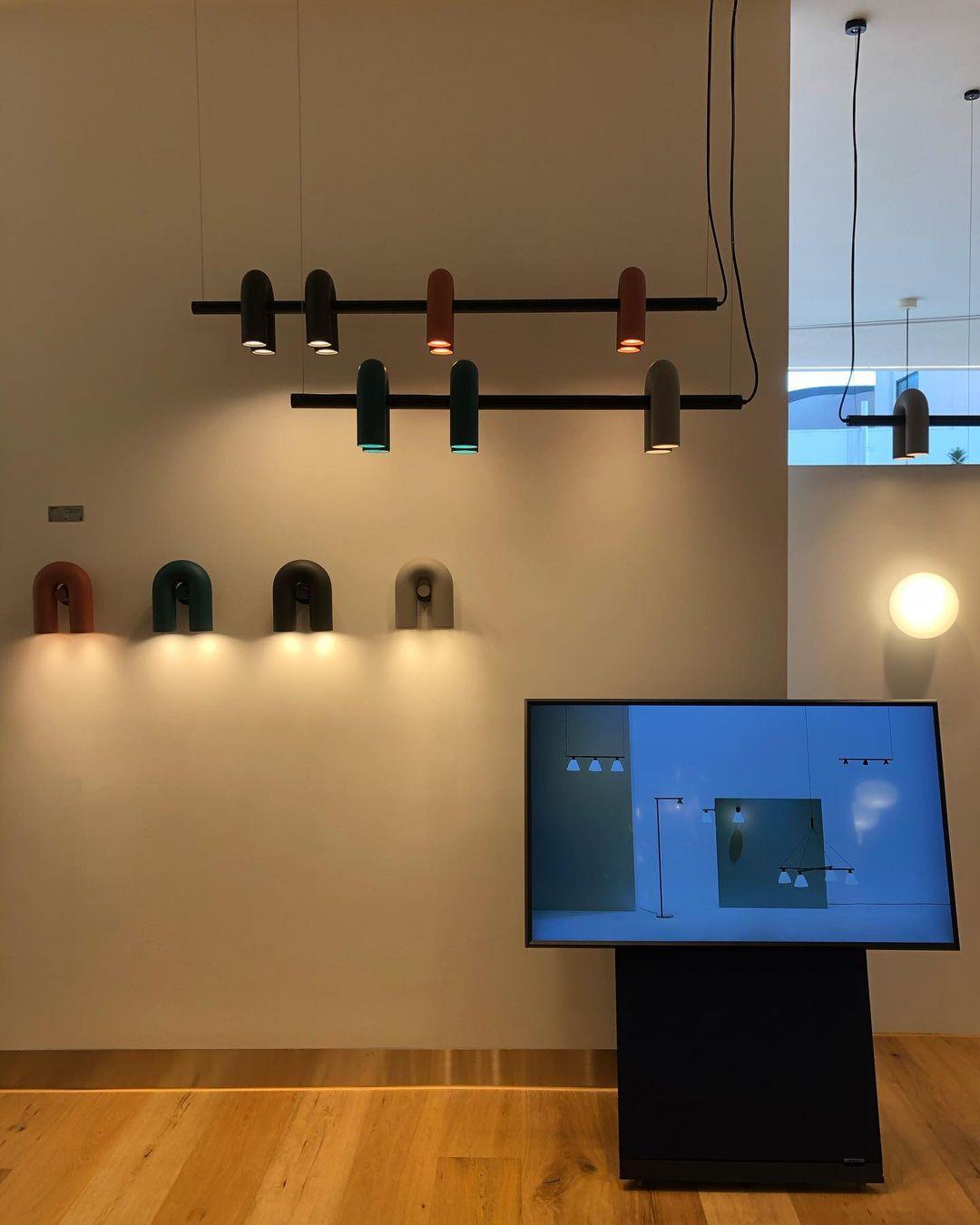 Cirkus LED Lamp – Speels & Modulair Design | U-Vormige Verlichting met Aanpasbare Richting