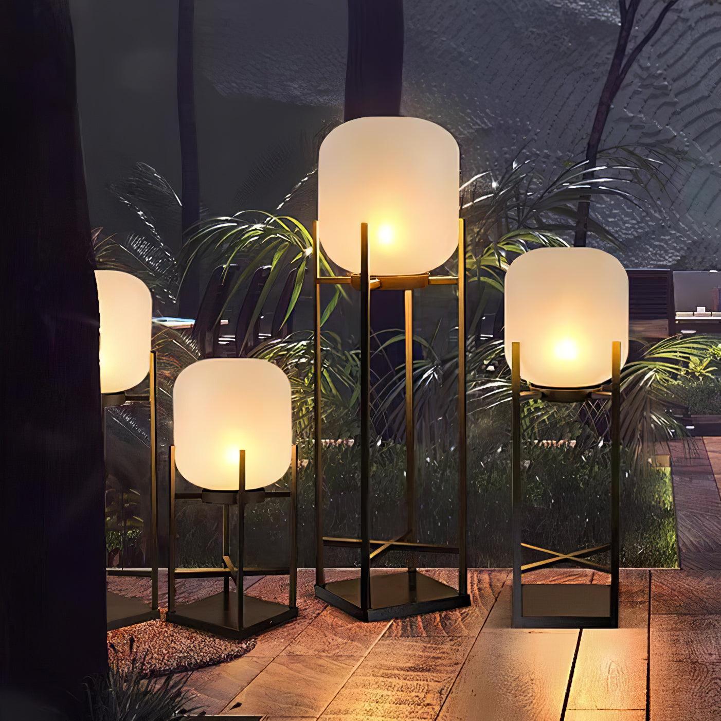 Stijlvolle Solar Buitenlamp RVS – Luxe LED Staande Tuinlamp Waterdicht & Energiezuinig met Automatische Oplaadfunctie