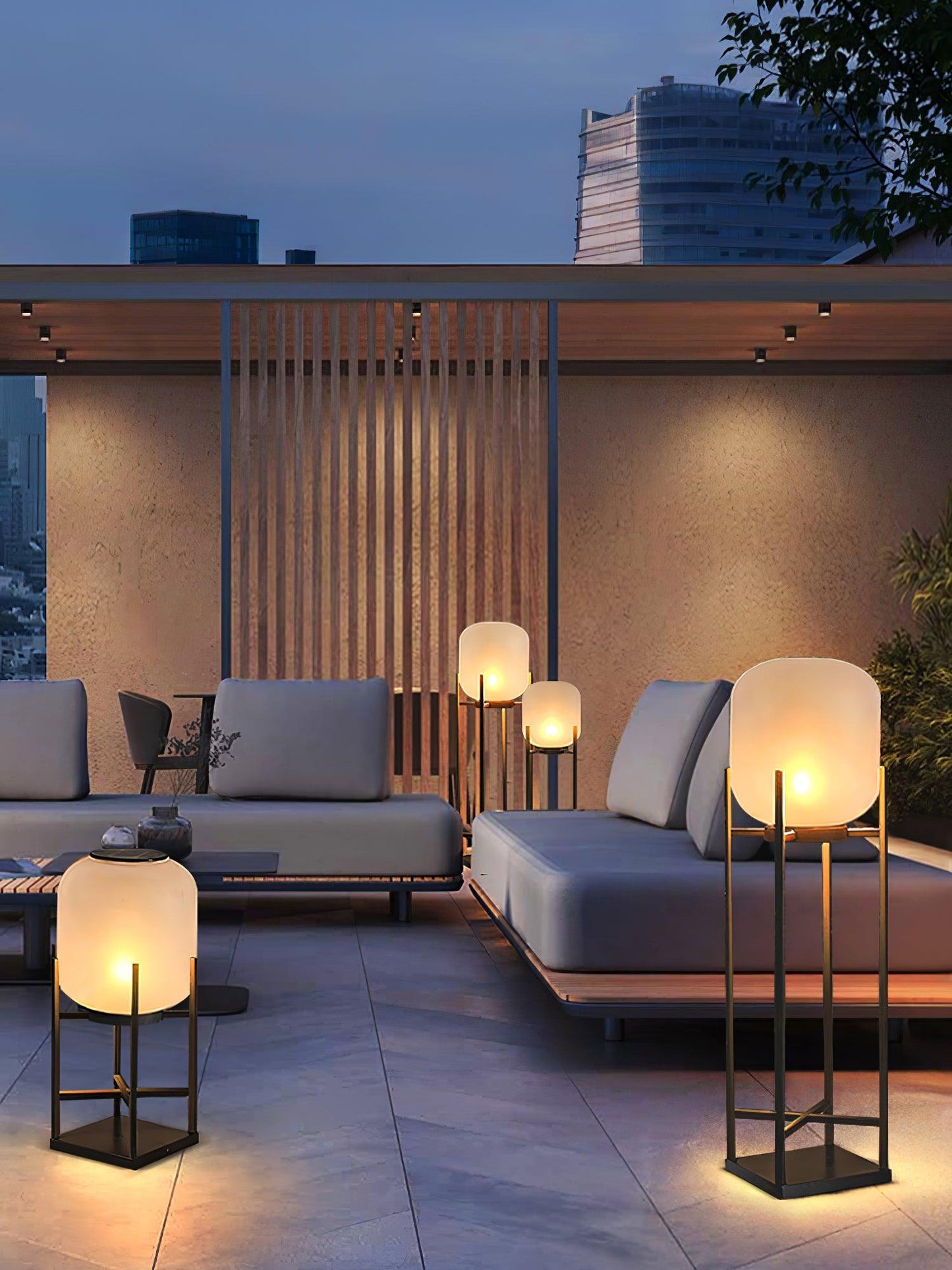 Stijlvolle Solar Buitenlamp RVS – Luxe LED Staande Tuinlamp Waterdicht & Energiezuinig met Automatische Oplaadfunctie