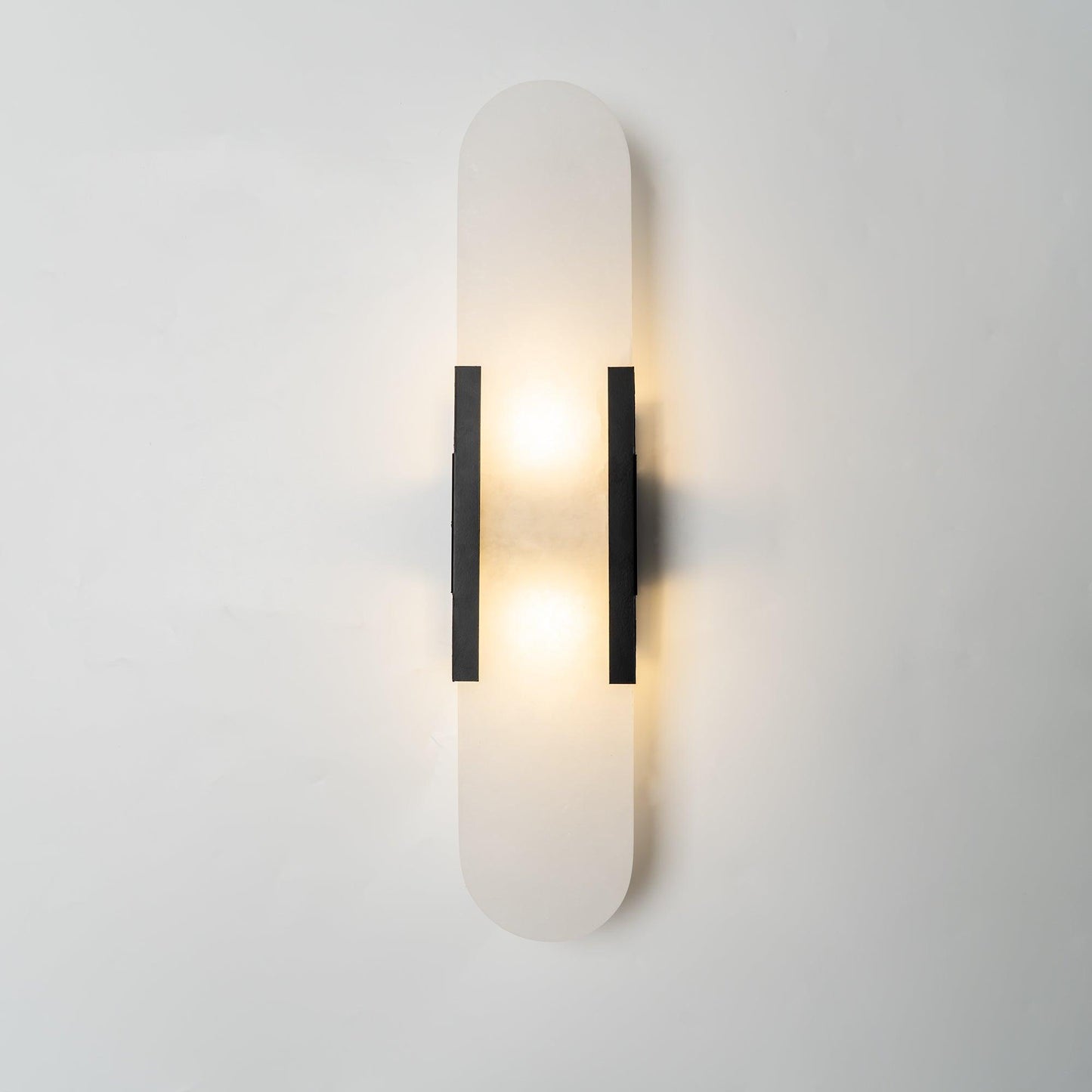 Melange Alabaster Wandlamp – Luxe Design met Messing Accenten | Handgemaakt & Tijdloos Modern