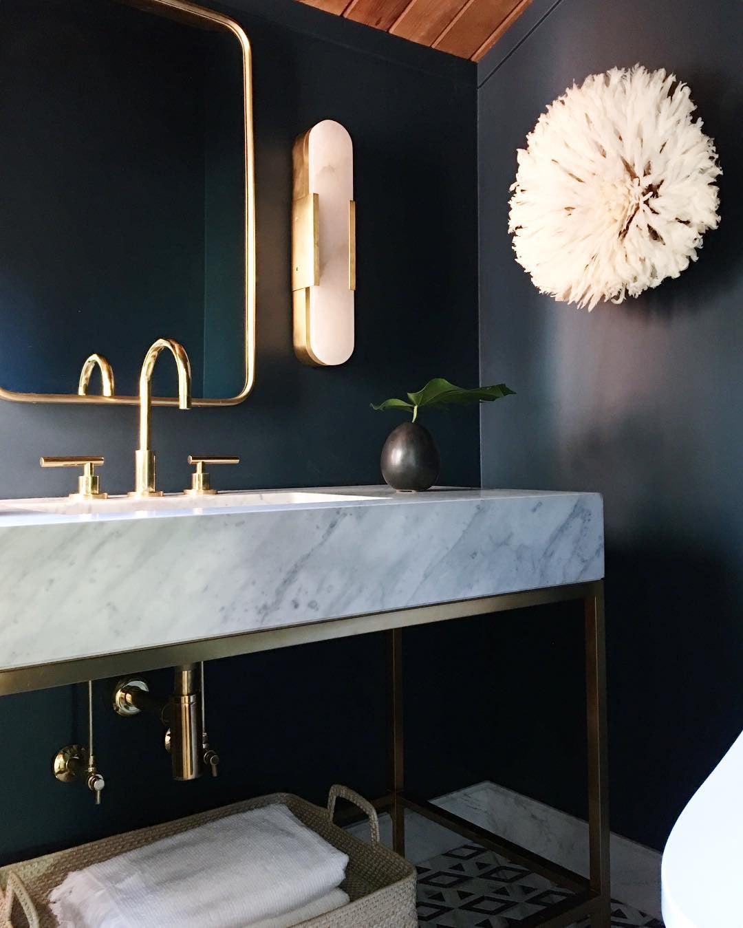 Melange Alabaster Wandlamp – Luxe Design met Messing Accenten | Handgemaakt & Tijdloos Modern