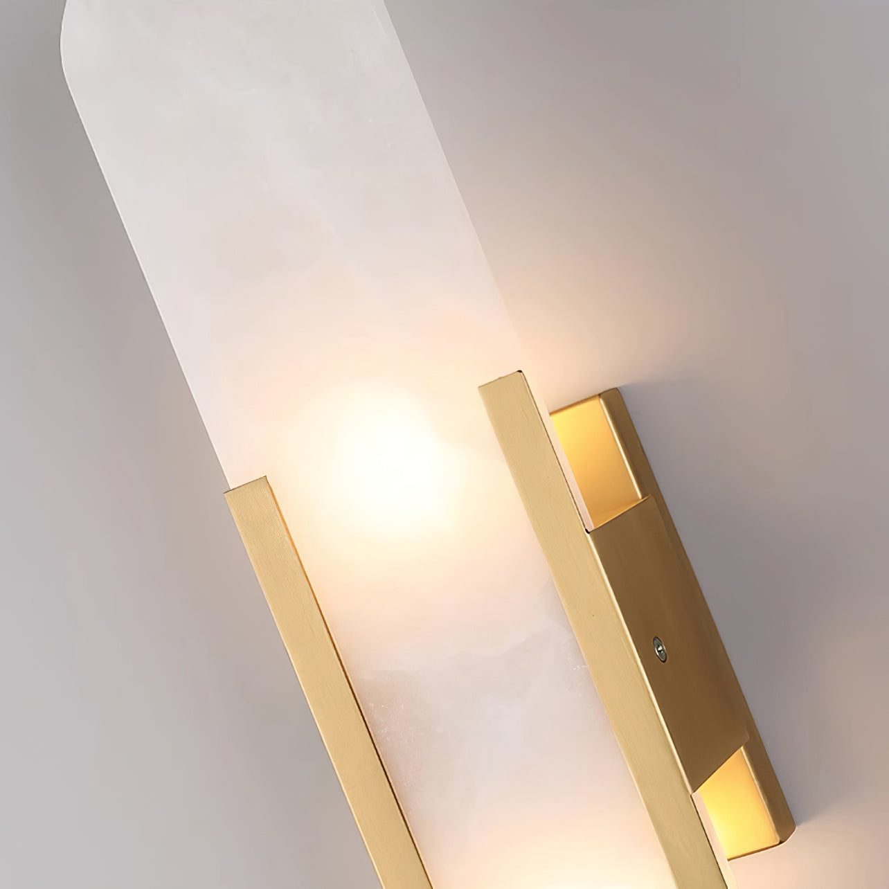 Melange Alabaster Wandlamp – Luxe Design met Messing Accenten | Handgemaakt & Tijdloos Modern