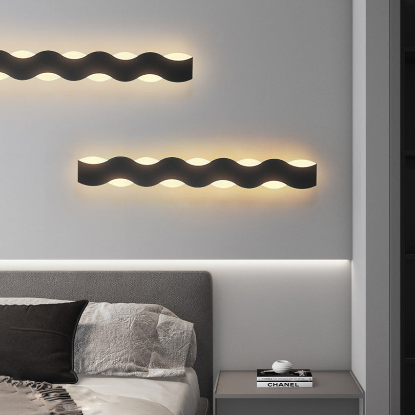 Wave Shaped Buiten Wandlamp – Design LED Gevelverlichting | Waterdicht, Up & Down Light, Meerdere Maten
