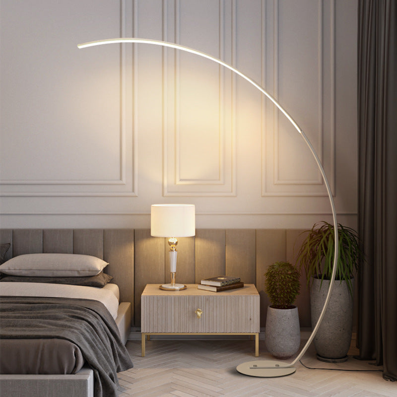 Ardorus LED Vloerlamp – Minimalistisch Design in Mat Zwart | Energiezuinig, Warm Licht & Moderne Elegant