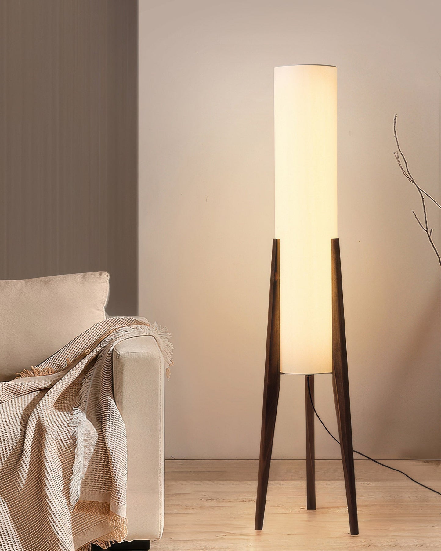 Walnoot Vloerlamp – Nordic Retro Design Staande Lamp met Stoffen Kap | Warm Licht & Elegante Uitstraling