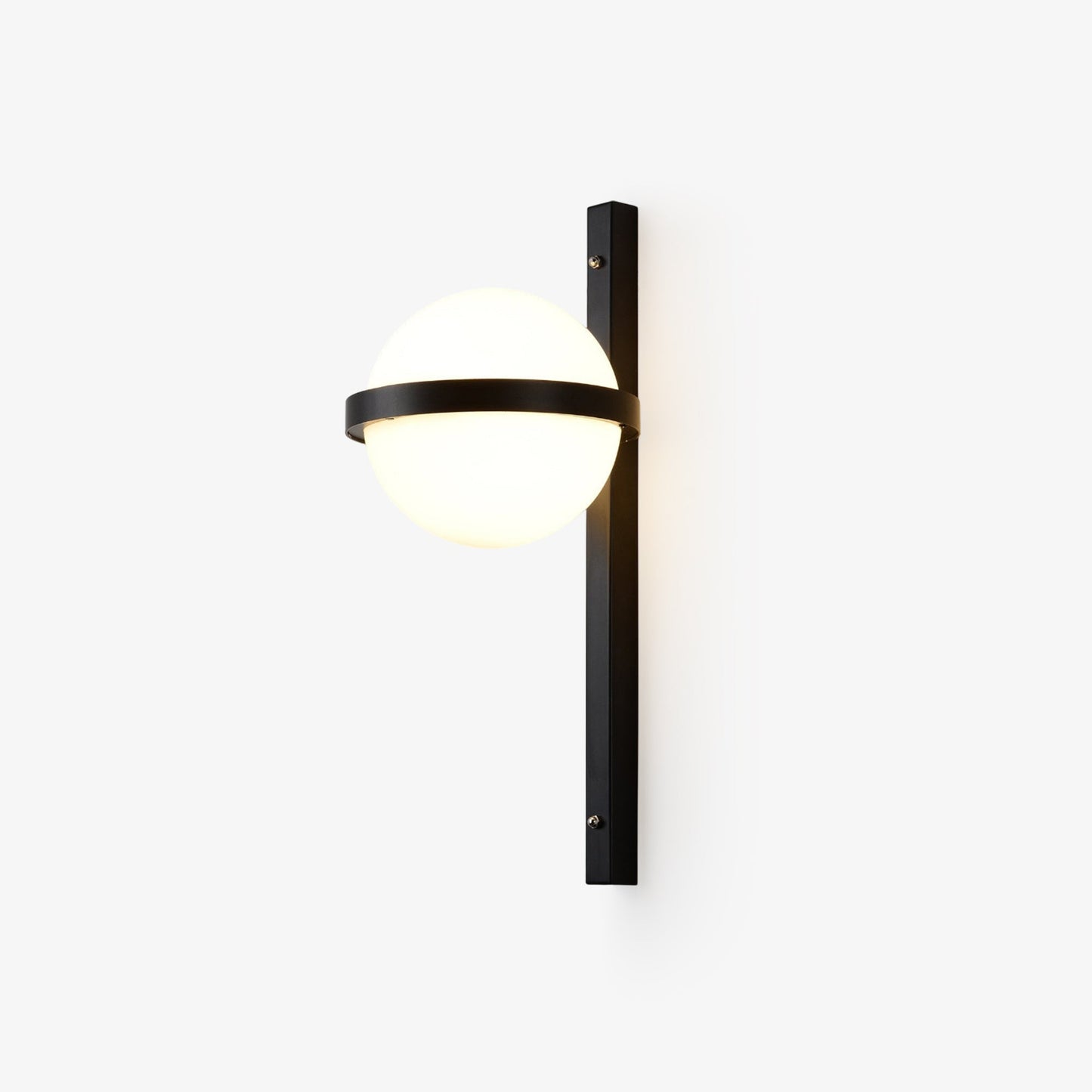 Solstice Outdoor Wall Light – Moderne Zwarte Buitenlamp met LED Bol | Waterdichte IP65 Gevelverlichting