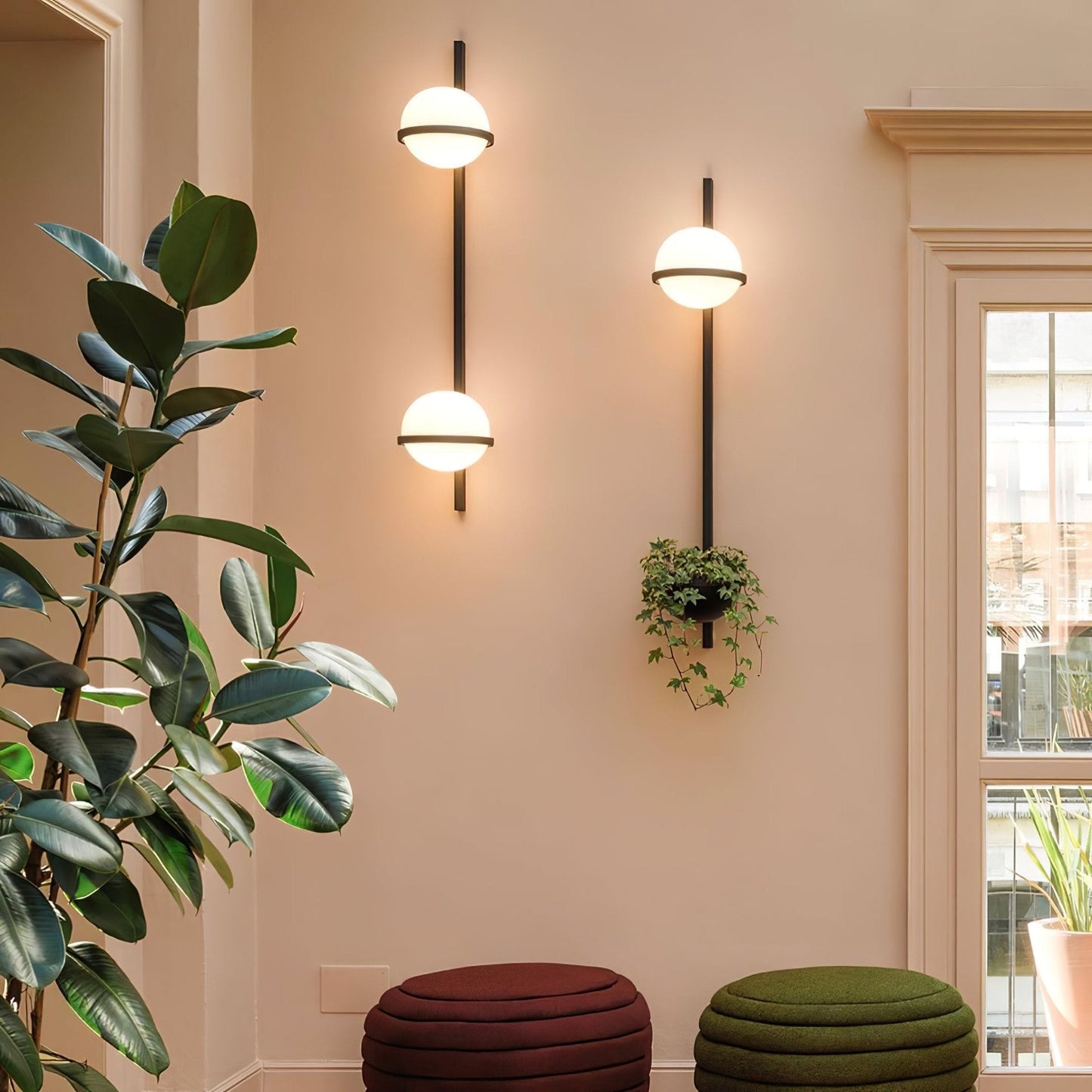 Solstice Outdoor Wall Light – Moderne Zwarte Buitenlamp met LED Bol | Waterdichte IP65 Gevelverlichting