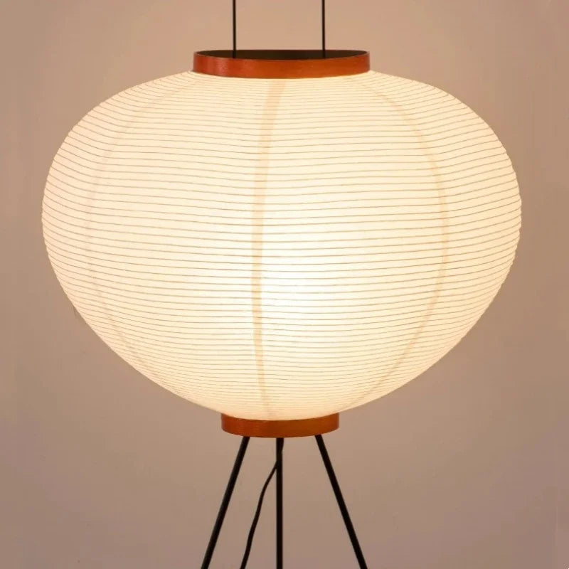 ZenGlow Wabi Sabi Vloerlamp – Vintage Staande Lamp met Rijstpapieren Kap | Minimalistisch Design & Warme Sfeerverlichting