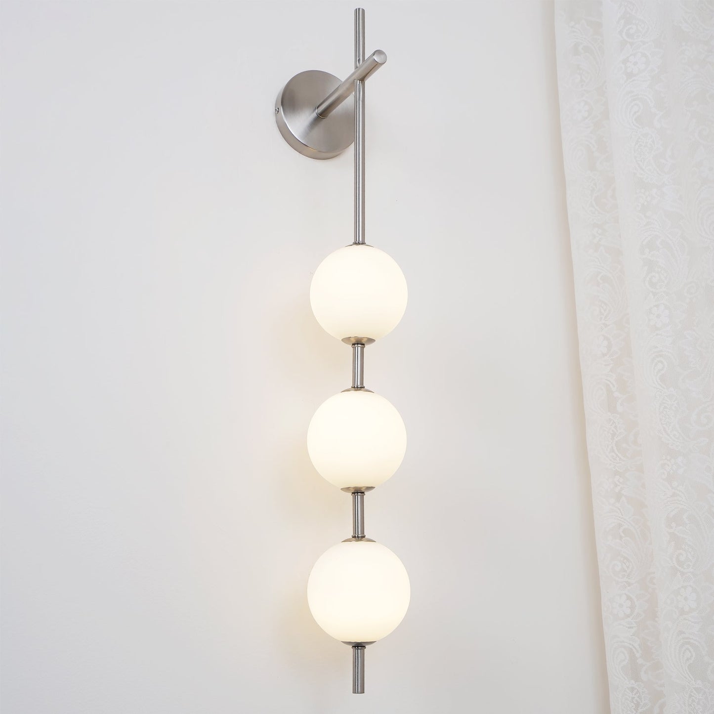 Verticale Glass Globe Wandlamp – Luxe LED Wandverlichting met Gouden Afwerking | Minimalistisch & Sfeervol Design