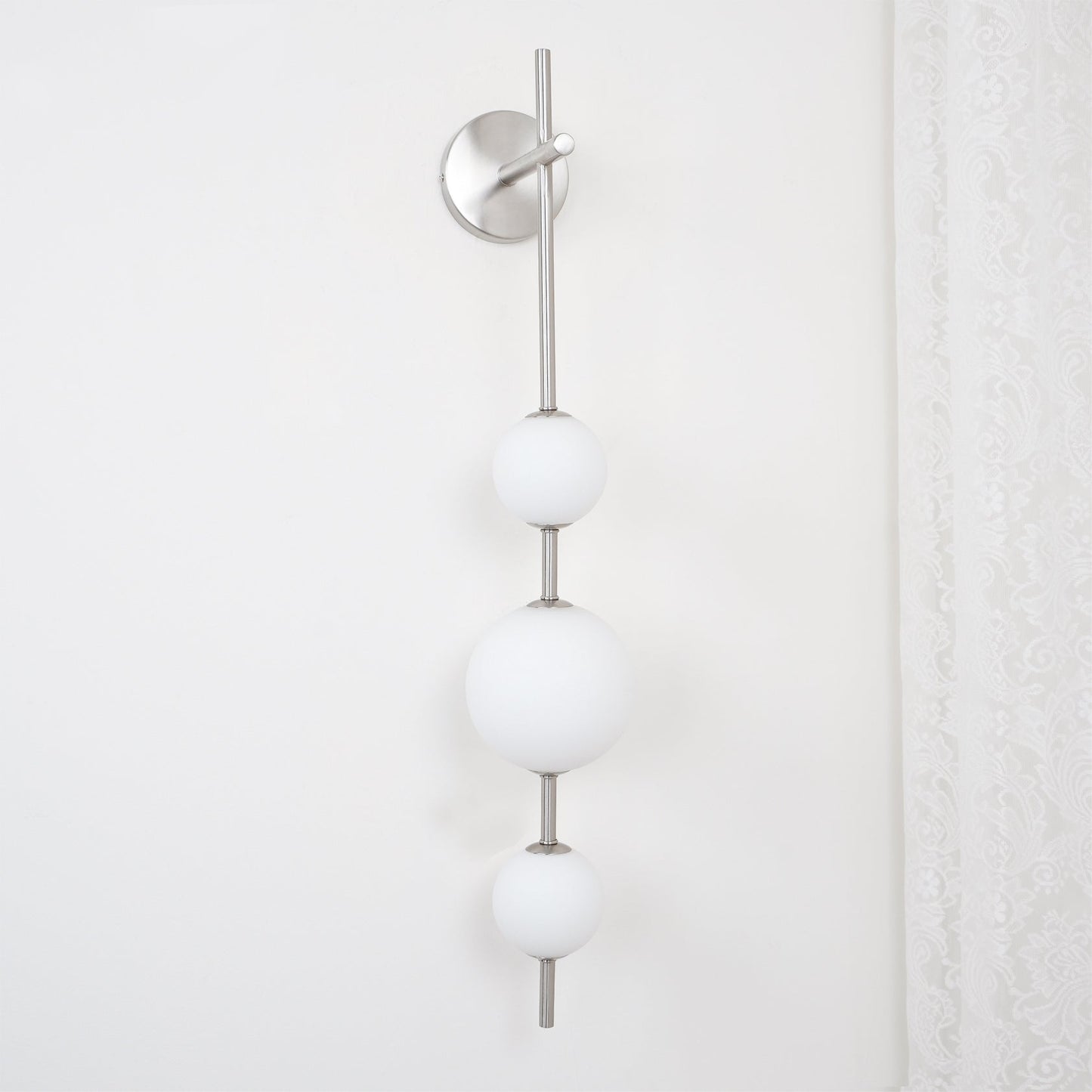 Verticale Glass Globe Wandlamp – Luxe LED Wandverlichting met Gouden Afwerking | Minimalistisch & Sfeervol Design