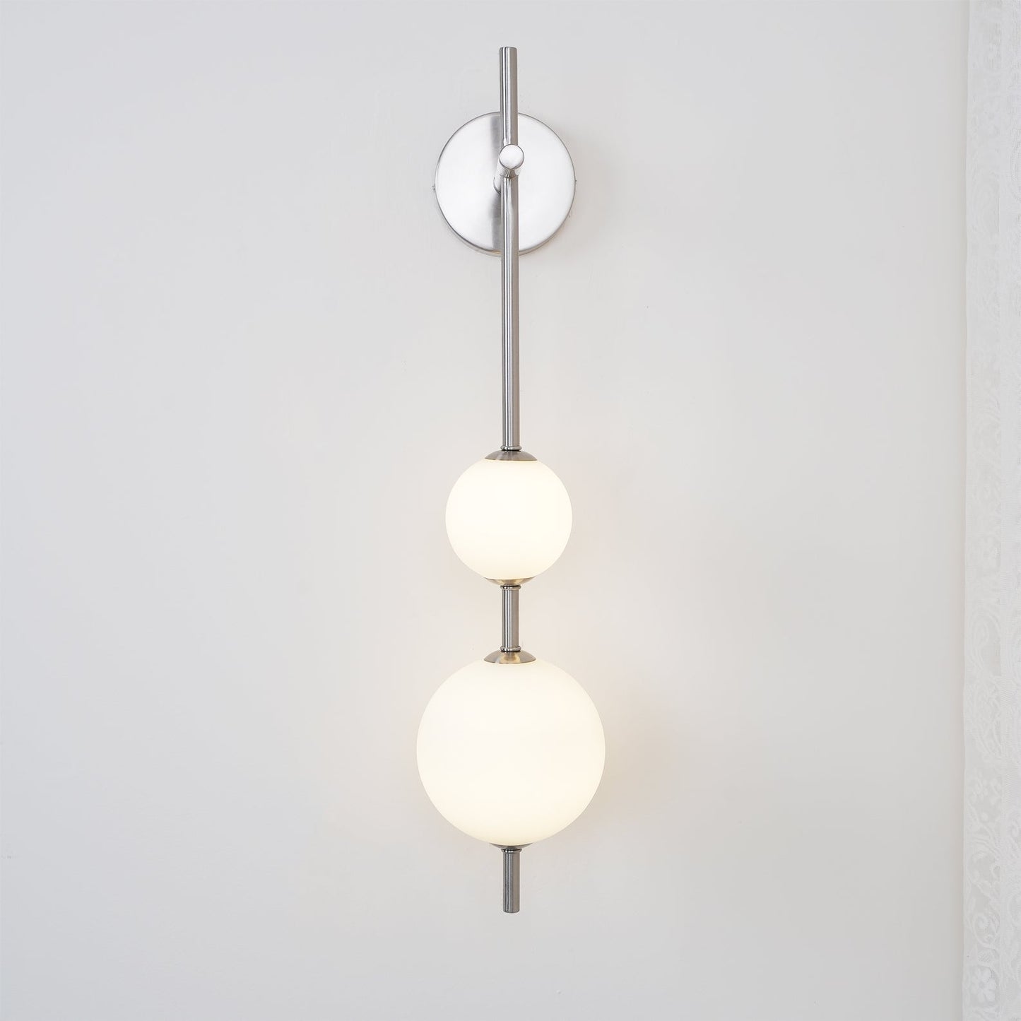 Verticale Glass Globe Wandlamp – Luxe LED Wandverlichting met Gouden Afwerking | Minimalistisch & Sfeervol Design