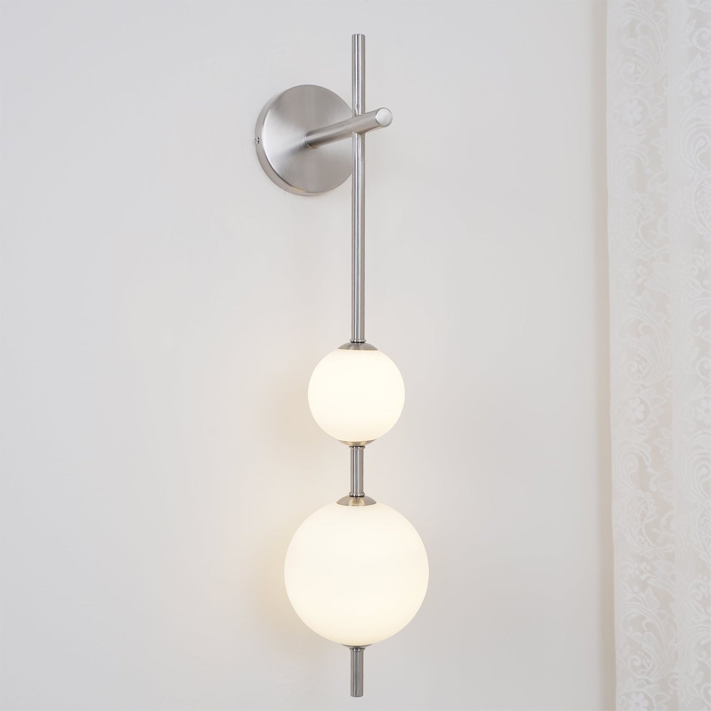 Verticale Glass Globe Wandlamp – Luxe LED Wandverlichting met Gouden Afwerking | Minimalistisch & Sfeervol Design