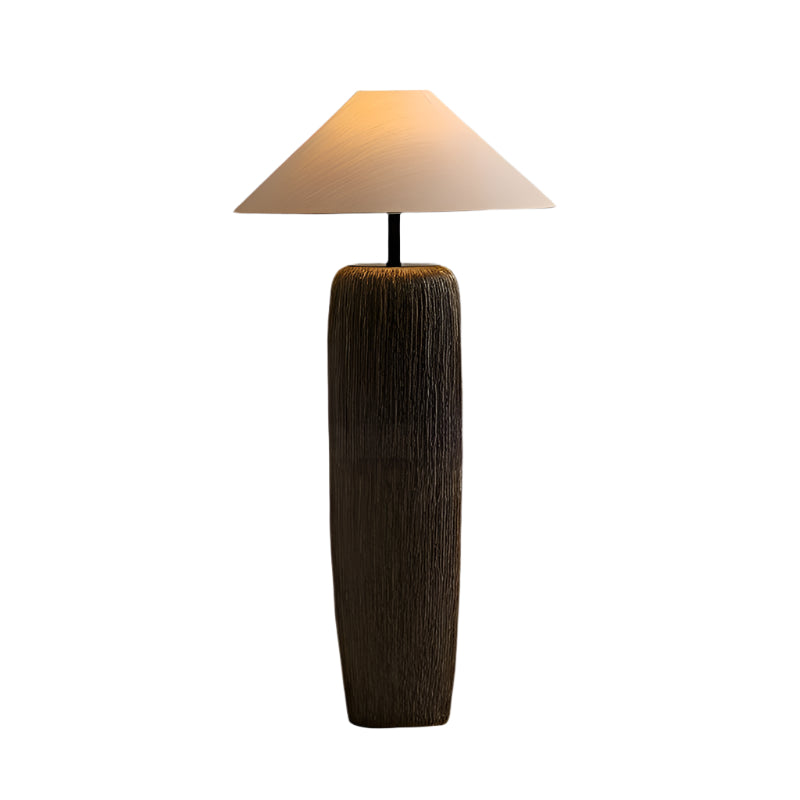 Weathered Wood Vloerlamp – Rustieke Staande Lamp met Stoffen Kap | Landelijk Design & Warme Sfeer