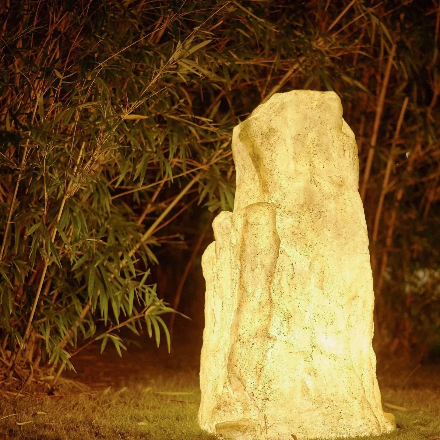 Vibrant Stone Buitenlamp – Solar of Bedraad | Natuursteen Design Tuinlamp, IP65 Waterdicht & Duurzaam LED Licht